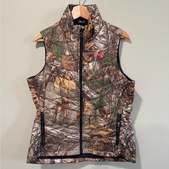 Women’s Under Armour Cold Gear Camo Vest - Picture 1 of 5